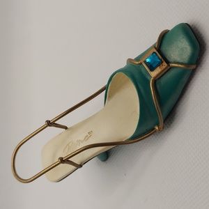 Just the right shoe #25347 "Elegant Touch"